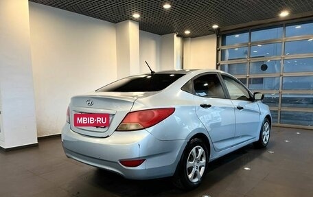 Hyundai Solaris II рестайлинг, 2011 год, 586 000 рублей, 3 фотография
