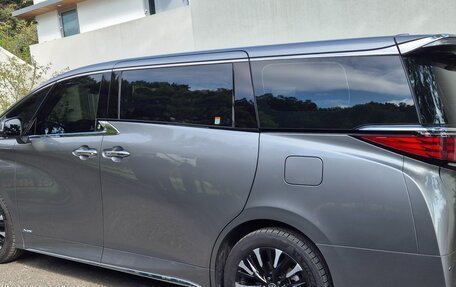 Toyota Alphard, 2024 год, 10 497 181 рублей, 2 фотография