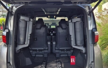 Toyota Alphard, 2024 год, 10 497 181 рублей, 9 фотография