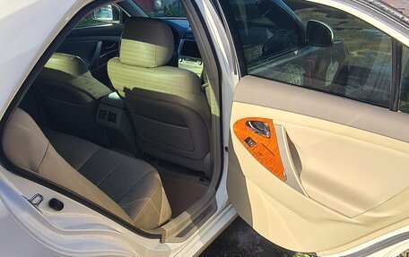 Toyota Camry, 2010 год, 1 298 000 рублей, 10 фотография