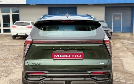 Geely Atlas, 2024 год, 2 750 000 рублей, 4 фотография