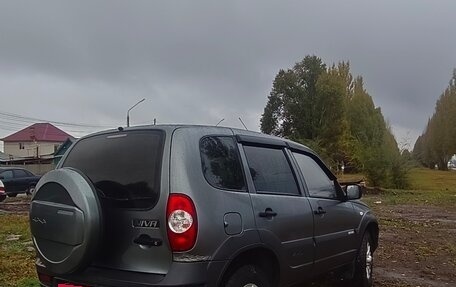 Chevrolet Niva I рестайлинг, 2012 год, 400 000 рублей, 3 фотография