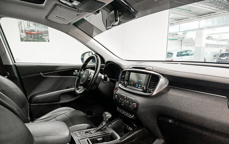 KIA Sorento III Prime рестайлинг, 2017 год, 2 100 000 рублей, 15 фотография