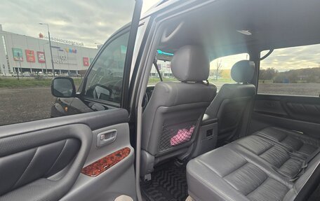 Toyota Land Cruiser 100 рестайлинг 2, 2000 год, 1 900 000 рублей, 10 фотография