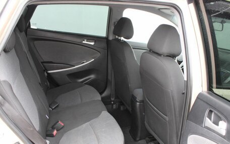 Hyundai Solaris II рестайлинг, 2011 год, 650 000 рублей, 14 фотография