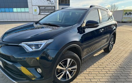 Toyota RAV4, 2019 год, 3 000 000 рублей, 3 фотография
