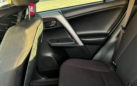 Toyota RAV4, 2019 год, 3 000 000 рублей, 9 фотография