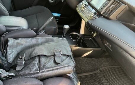 Toyota RAV4, 2019 год, 3 000 000 рублей, 12 фотография