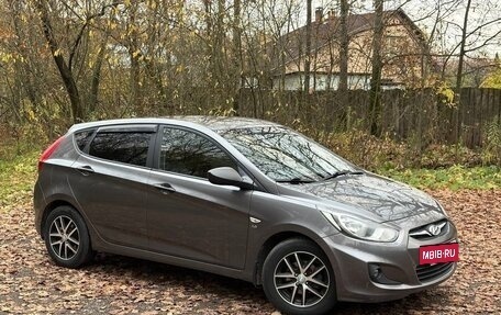 Hyundai Solaris II рестайлинг, 2014 год, 750 000 рублей, 11 фотография