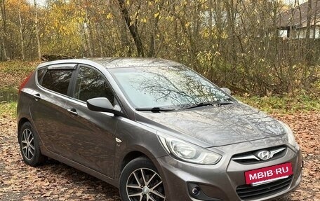 Hyundai Solaris II рестайлинг, 2014 год, 750 000 рублей, 10 фотография