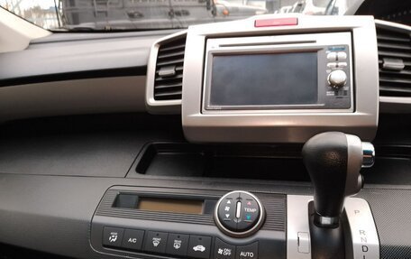 Honda Freed I, 2012 год, 1 090 000 рублей, 17 фотография