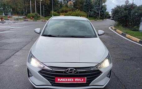 Hyundai Elantra VI рестайлинг, 2019 год, 1 400 000 рублей, 1 фотография