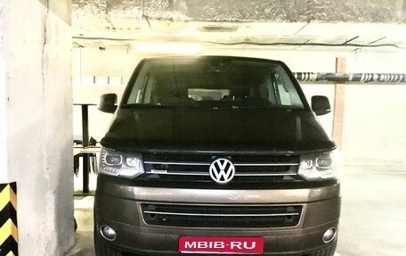 Volkswagen Multivan T5, 2013 год, 2 800 000 рублей, 1 фотография