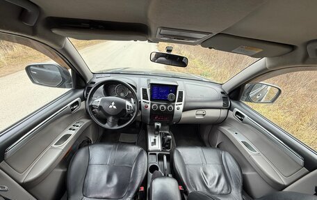 Mitsubishi Pajero Sport II рестайлинг, 2011 год, 1 650 000 рублей, 6 фотография