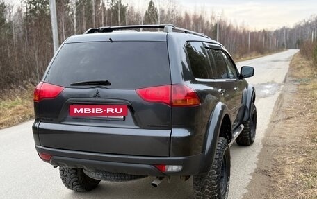 Mitsubishi Pajero Sport II рестайлинг, 2011 год, 1 650 000 рублей, 3 фотография