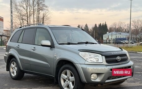 Toyota RAV4, 2004 год, 660 000 рублей, 4 фотография