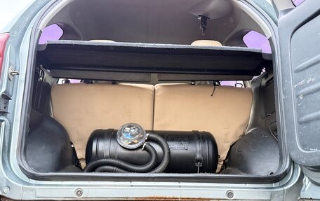 Toyota RAV4, 2004 год, 660 000 рублей, 17 фотография