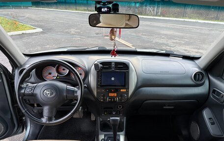 Toyota RAV4, 2004 год, 660 000 рублей, 23 фотография