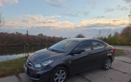 Hyundai Solaris II рестайлинг, 2011 год, 948 000 рублей, 3 фотография