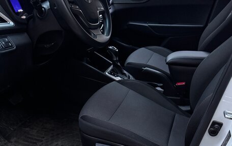 Hyundai Solaris II рестайлинг, 2021 год, 1 350 000 рублей, 15 фотография