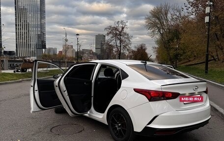 Hyundai Solaris II рестайлинг, 2021 год, 1 350 000 рублей, 10 фотография