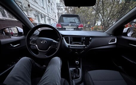 Hyundai Solaris II рестайлинг, 2021 год, 1 350 000 рублей, 17 фотография