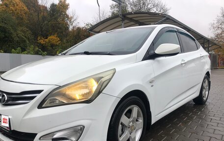 Hyundai Solaris II рестайлинг, 2015 год, 899 000 рублей, 1 фотография