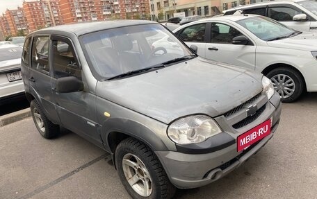 Chevrolet Niva I рестайлинг, 2011 год, 350 000 рублей, 3 фотография