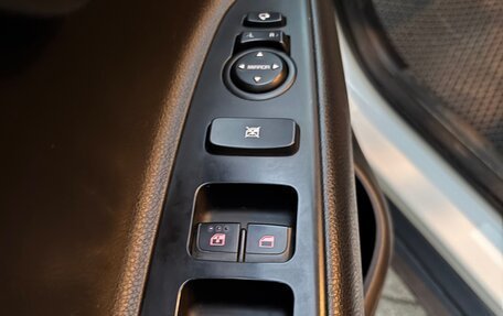 KIA Stonic, 2019 год, 1 990 000 рублей, 13 фотография