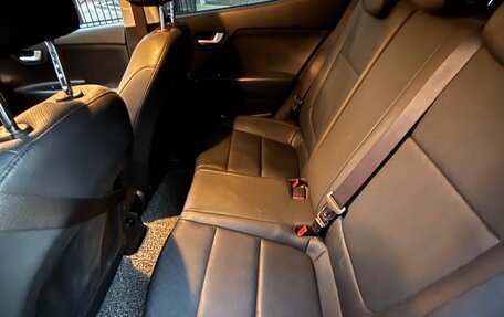 KIA Stonic, 2019 год, 1 990 000 рублей, 12 фотография