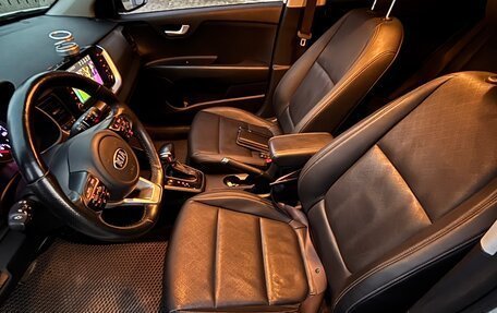 KIA Stonic, 2019 год, 1 990 000 рублей, 10 фотография