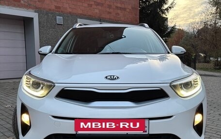 KIA Stonic, 2019 год, 1 990 000 рублей, 7 фотография