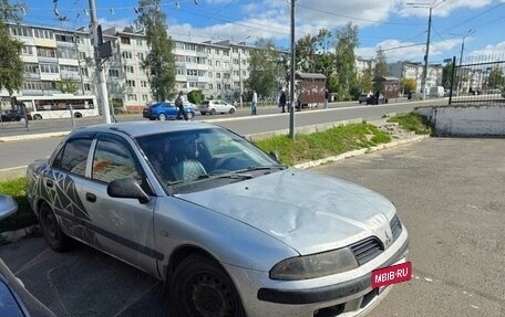 Mitsubishi Carisma I, 2003 год, 150 000 рублей, 3 фотография