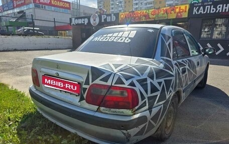 Mitsubishi Carisma I, 2003 год, 150 000 рублей, 4 фотография
