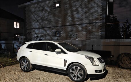 Cadillac SRX II рестайлинг, 2013 год, 2 100 000 рублей, 2 фотография