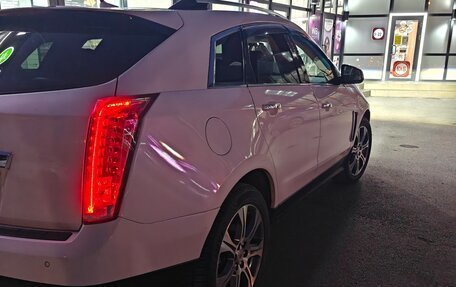 Cadillac SRX II рестайлинг, 2013 год, 2 100 000 рублей, 11 фотография