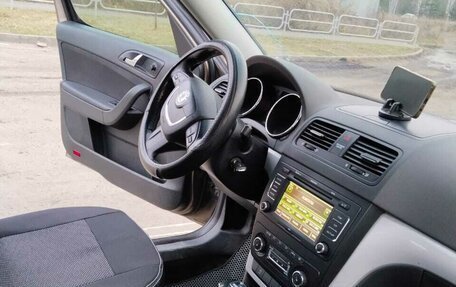 Skoda Yeti I рестайлинг, 2010 год, 650 000 рублей, 2 фотография