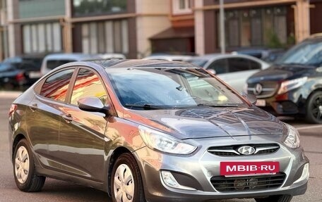 Hyundai Solaris II рестайлинг, 2012 год, 510 000 рублей, 4 фотография