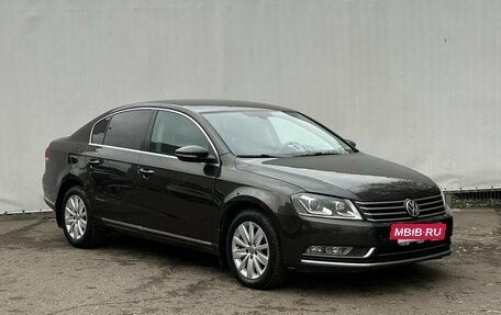 Volkswagen Passat B7, 2012 год, 1 020 000 рублей, 3 фотография