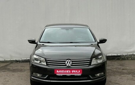 Volkswagen Passat B7, 2012 год, 1 020 000 рублей, 2 фотография