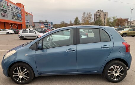 Toyota Yaris III рестайлинг, 2008 год, 550 000 рублей, 5 фотография