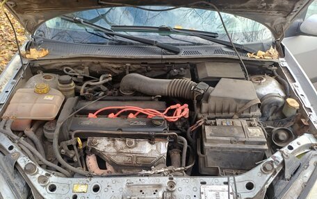 Ford Focus IV, 2002 год, 100 000 рублей, 5 фотография