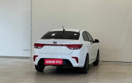 KIA Rio IV, 2018 год, 1 095 000 рублей, 6 фотография