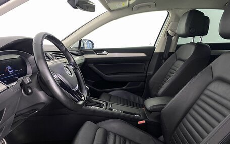 Volkswagen Passat B8 рестайлинг, 2019 год, 1 930 000 рублей, 12 фотография