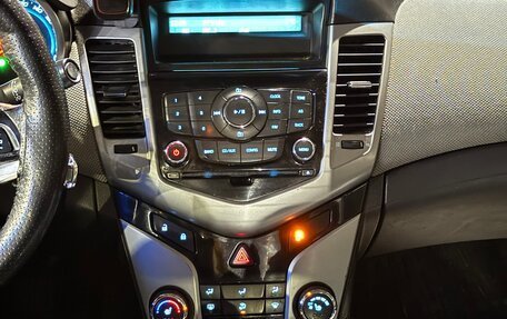 Chevrolet Cruze II, 2012 год, 299 999 рублей, 9 фотография