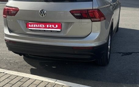 Volkswagen Tiguan II, 2019 год, 2 500 000 рублей, 4 фотография
