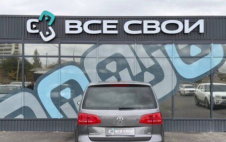 Volkswagen Touran III, 2011 год, 1 155 000 рублей, 6 фотография