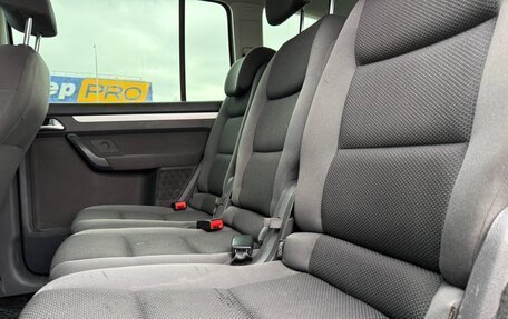 Volkswagen Touran III, 2011 год, 1 155 000 рублей, 20 фотография
