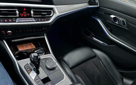 BMW 3 серия, 2019 год, 3 500 000 рублей, 19 фотография