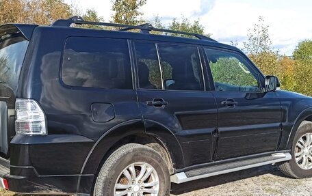 Mitsubishi Pajero IV, 2013 год, 2 000 000 рублей, 5 фотография